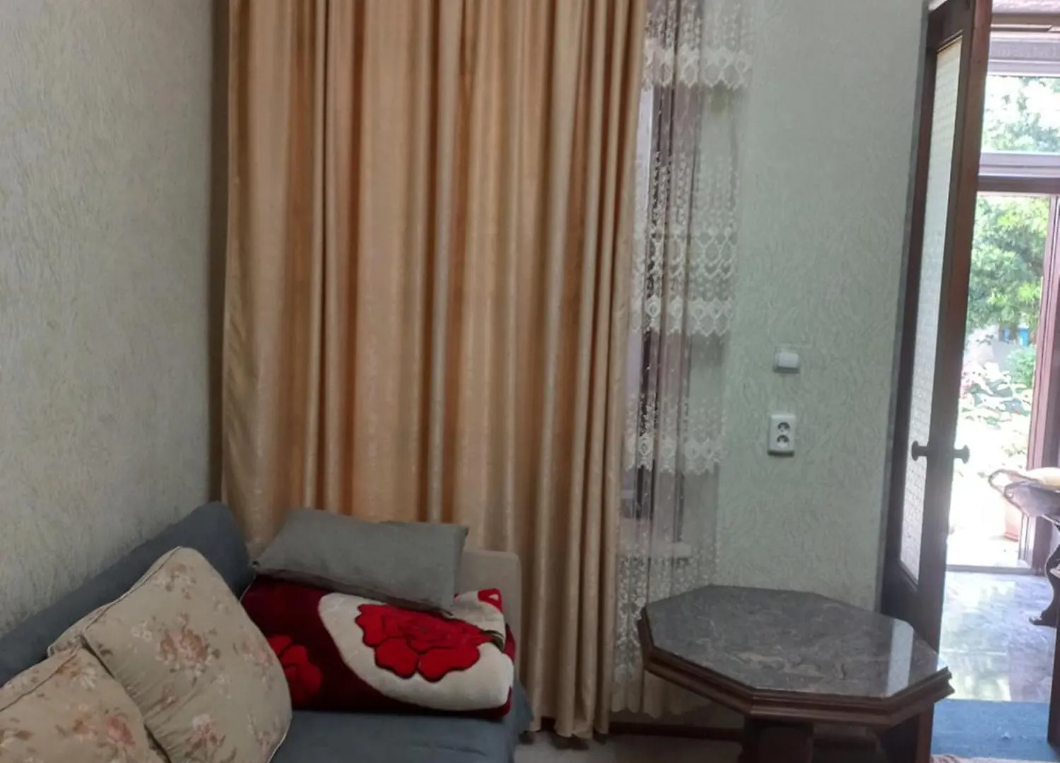 Mzia'S Apartment Batumi